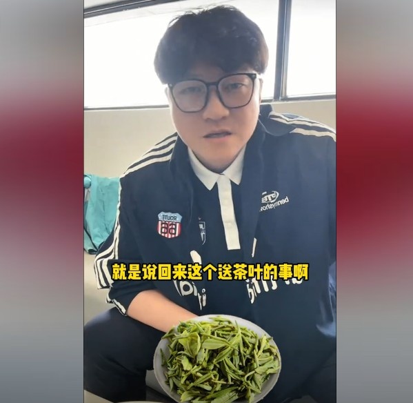 趙鵬：不太清楚賈秀全要球員買茶葉的段子，但這在現(xiàn)實(shí)中也正常
