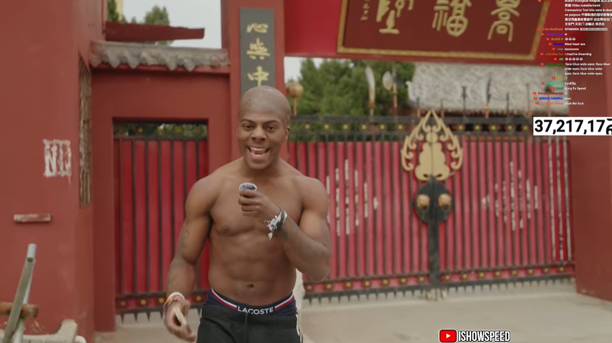 光頭造型！Speed中國(guó)行來(lái)到鄭州少林寺，上香拜佛學(xué)功夫