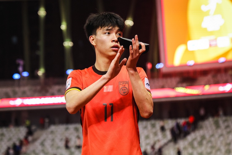 期待首秀！18歲王鈺棟入選中澳戰(zhàn)名單&穿11號(hào)，首進(jìn)國(guó)足正賽名單