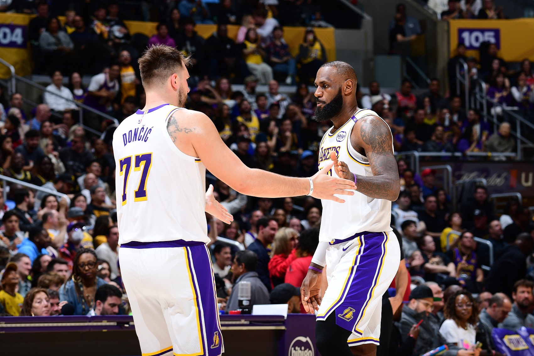卡位戰(zhàn)/老詹里程碑/灰熊換帥！ESPN預(yù)測(cè)勝率：湖人54.9%微占優(yōu)勢(shì)